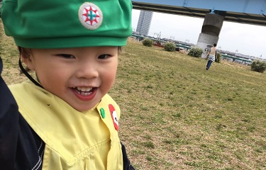 お外でお遊び